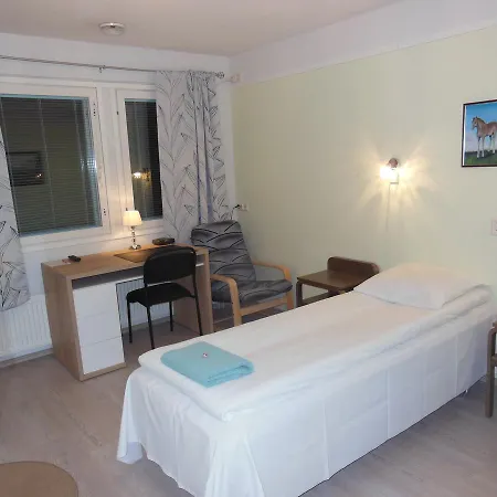 Hotel Maalaiskartano Pihkala *