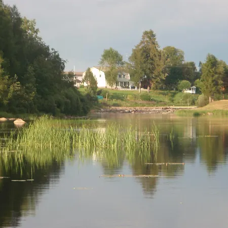 Maalaiskartano Pihkala Hotel