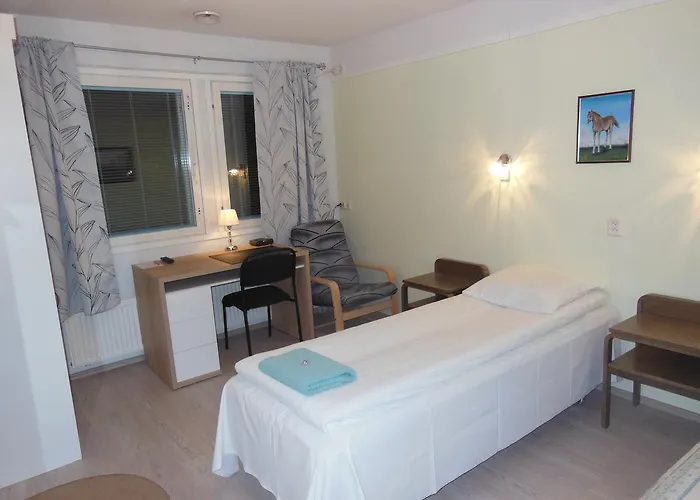 호텔 Maalaiskartano Pihkala *