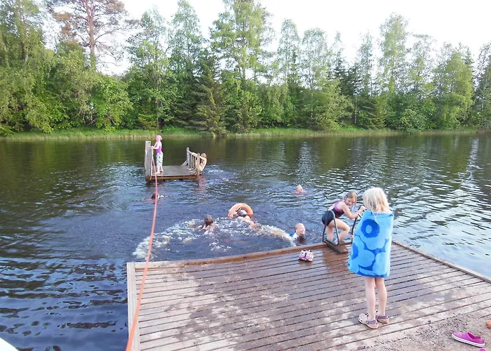 Maalaiskartano Pihkala 호텔 Kestilä